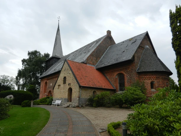 Kirche_Rieseby_1.JPG