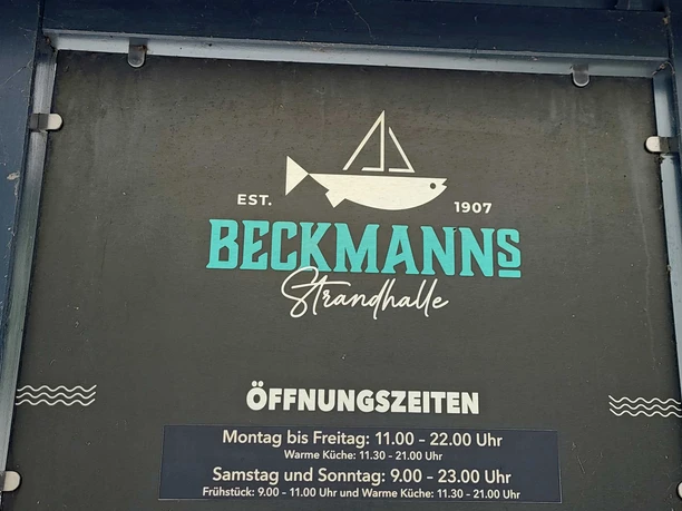 Beckmanns Strandhalle Brunsbüttel Beckmanns Strandhalle Brunsbüttel, Schild außen