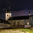 St Walburga Kirche Meschede abends