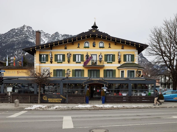 Atlas Posthotel Vorderansicht