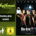 filmplakat-diedreitoteninsel.jpg Filmplakat Die drei ??? - Toteninsel mit drei Jungen und Laternen in dunkler Höhle