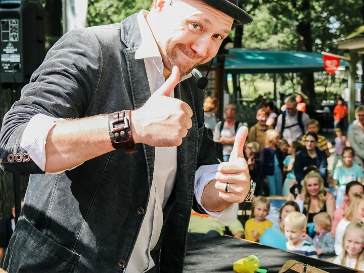 Voßi Kinderbuchlesung.jpg