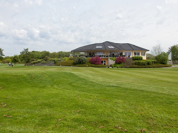 Clubhaus Außenansicht