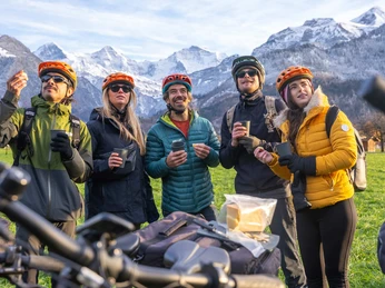 outdoor-switzerland-scenic-ebike-tour-winter-pause.jpg