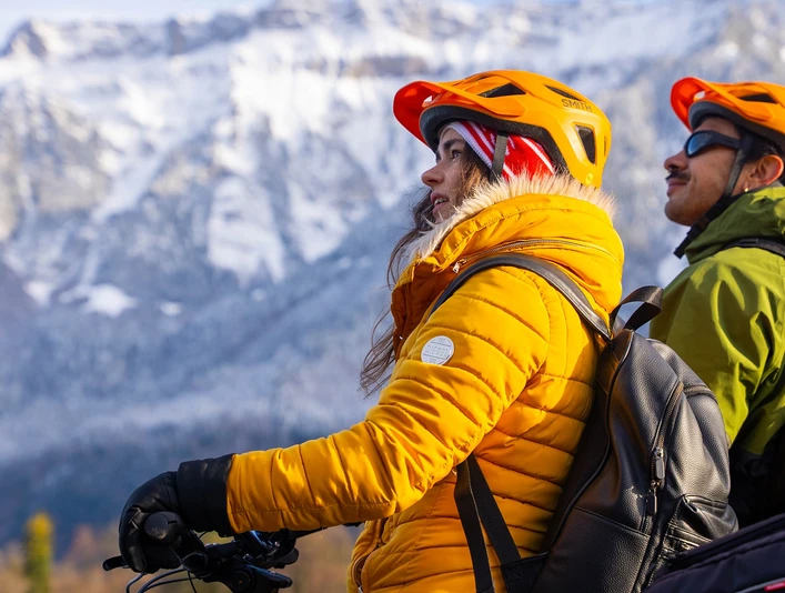 outdoor-switzerland-scenic-ebike-tour-winter-landschaft.jpg