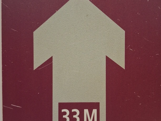Markierung 33 M