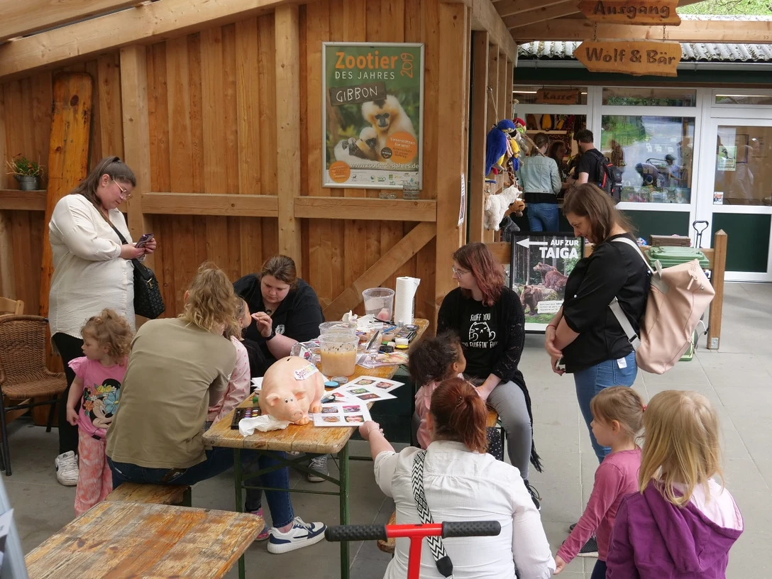 Kindertag 2024 Kinderschminken 2.jpg