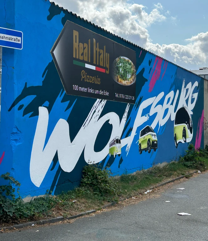 Wolfsburg-Wandbild in der Zollhausstraße
