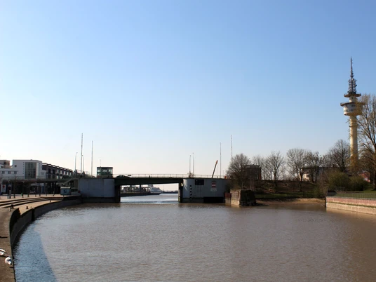 Kennedybrücke3(c)maja_herwig_WEB.jpg Kennedybrücke Bremerhaven