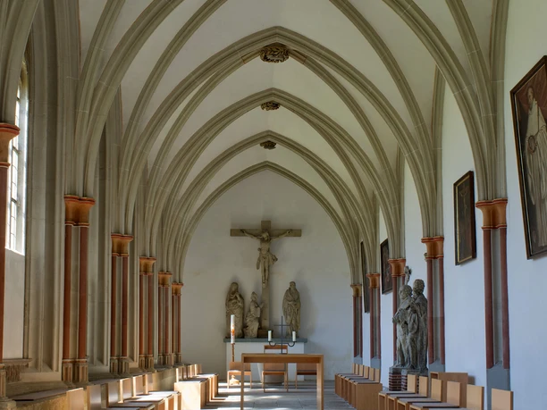 Marienfeld-Seitenflügel- Kreuzgang-Abteikirche-Marienfeld-Teutoburger-Wald-Stadt-Harsewinkel-W.-Tophinke.jpg