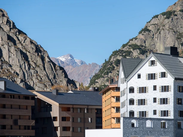 large_-Feriendorf%20Andermatt%20Reuss_Sommer.jpg