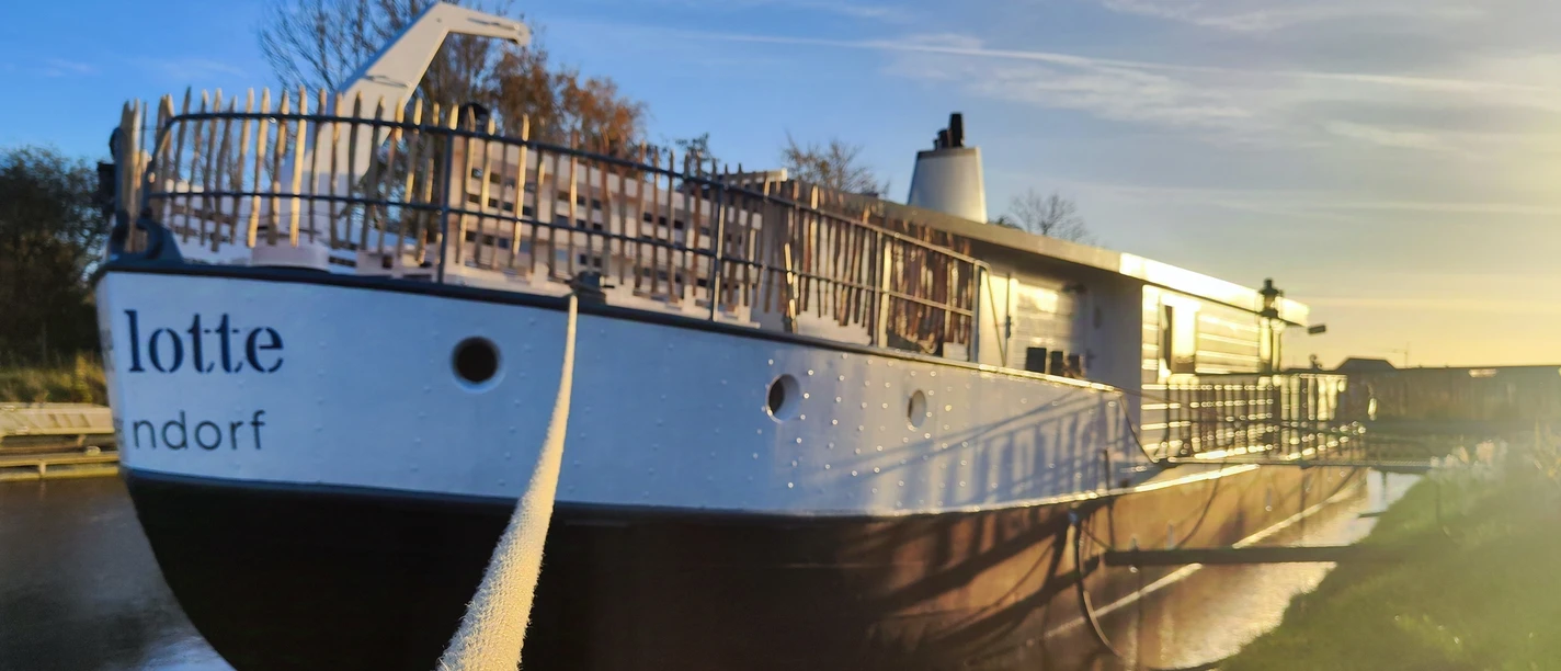 Hausboot Lieselotte.jpg