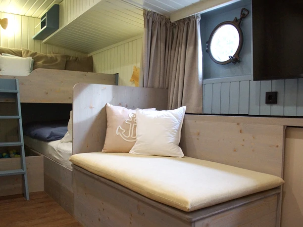 Hausboot Lieselotte_3.jpg