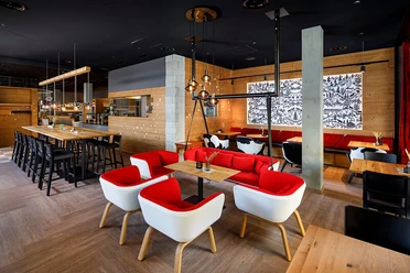 Sursee_Restaurant iheimisch_Innenbereich.jpg