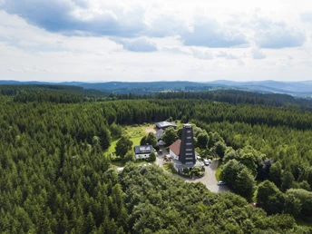 Rhein-Weser-Turm Blick auf den Rhein-Weser-Turm