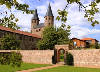 KircheNordseite_300dpi_Foto_M.Bornschein.JPG