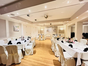 Pfennigskrug-Herford-Saal 3.jpg