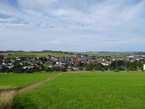 Oberlinspher Weg - Blick auf Bromskirchen