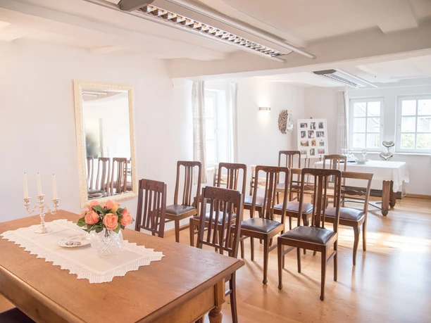 Altes Rathaus Bromskirchen, Trauzimmer