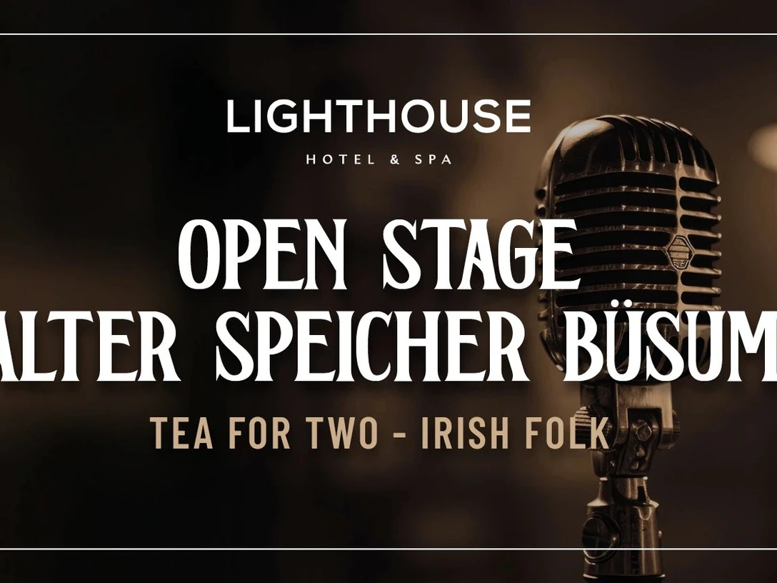 Eventbrite.jpeg Ein dunkles Bild mit einem alten Mikrofone drauf, mit dem Text: " Open Stage Alter Speicher Büsum" Tea for two- Irish Folk
