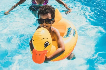 Sommer-Poolparty