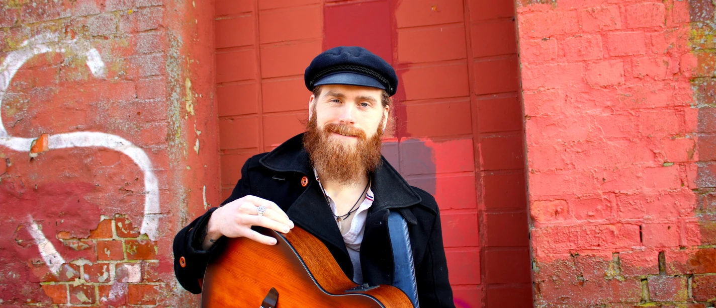 Pressebild 500dpi Lennon von Seht quer.jpg