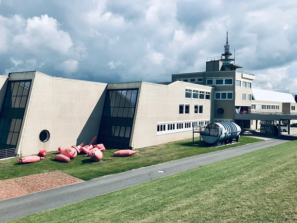 Scharoun_Aussen_aktuell_web.jpg Deutsches Schifffahrtsmuseum, Hans Scharoun-Bau