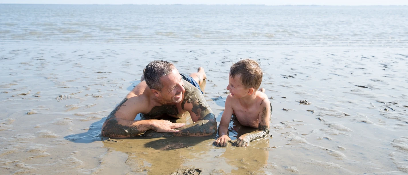 Wattenmeer_Vater_Sohn_Nordsee_Butjadingen.jpg