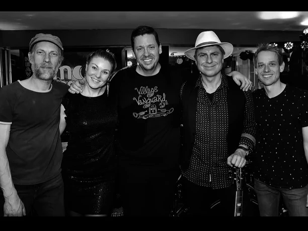 2c337ce8 430a 496d a0b1 969059672aaa