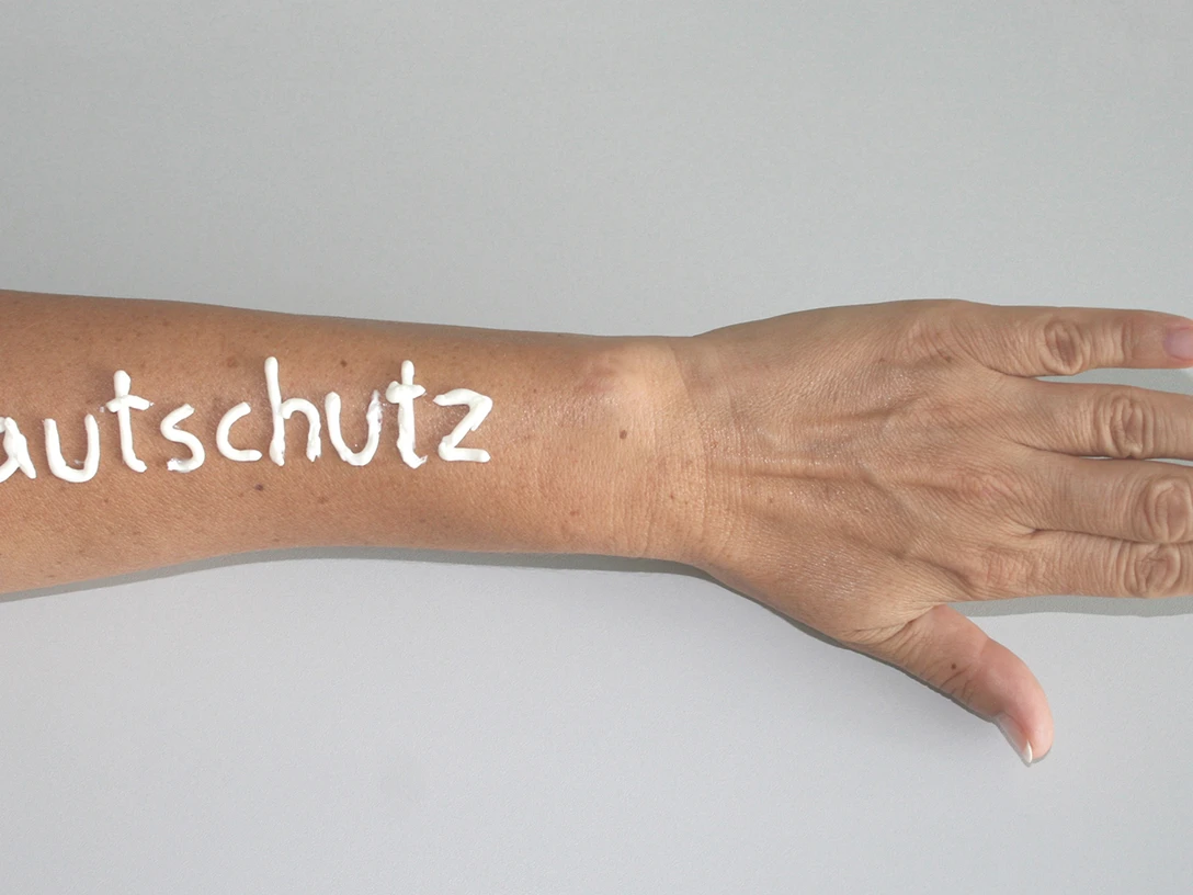 Arm hautschutz 16 9