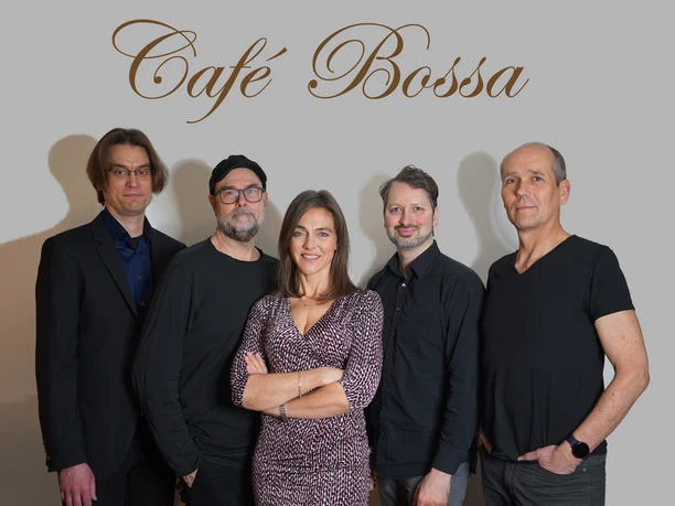 Cafe Bossa Foto grau mit Schrift.jpg