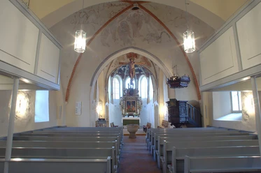 St. Pankratiuskirche Hankensbüttel innen.jpg