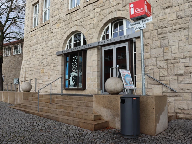 Stadtinfo-Nordhausen-Tourist-Information-Außenansicht.jpg