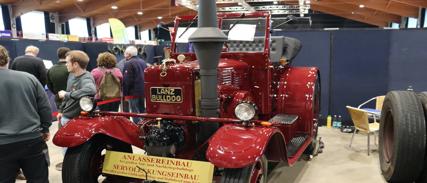 OS Beispielbild Bulldog-Messe Osnabrück.JPG