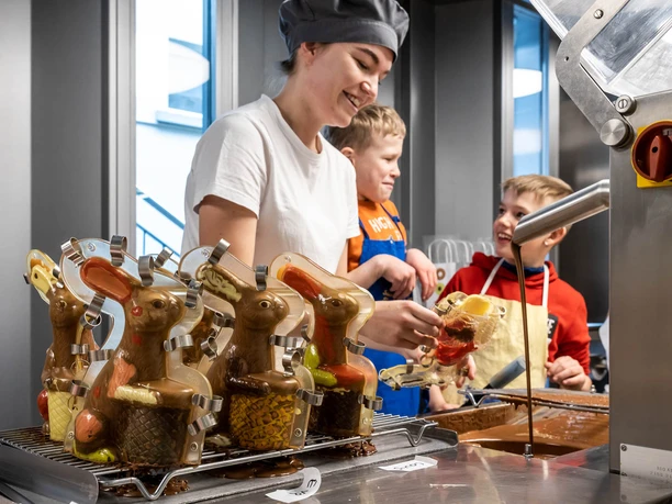 Amrein Schoggihasen giessen