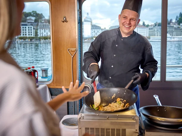 Csm Thai Schiff Live Cooking Schiff 250c462f35