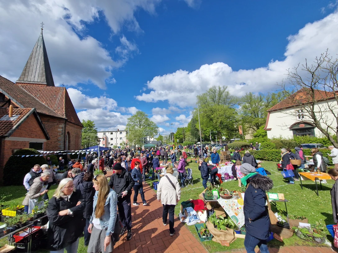 Pflanzenbörse in der Blumlage