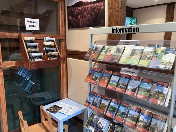 Tourismus-Information-Neustadt-Harztor-Dirk-Daniel-Prospekte.jpg