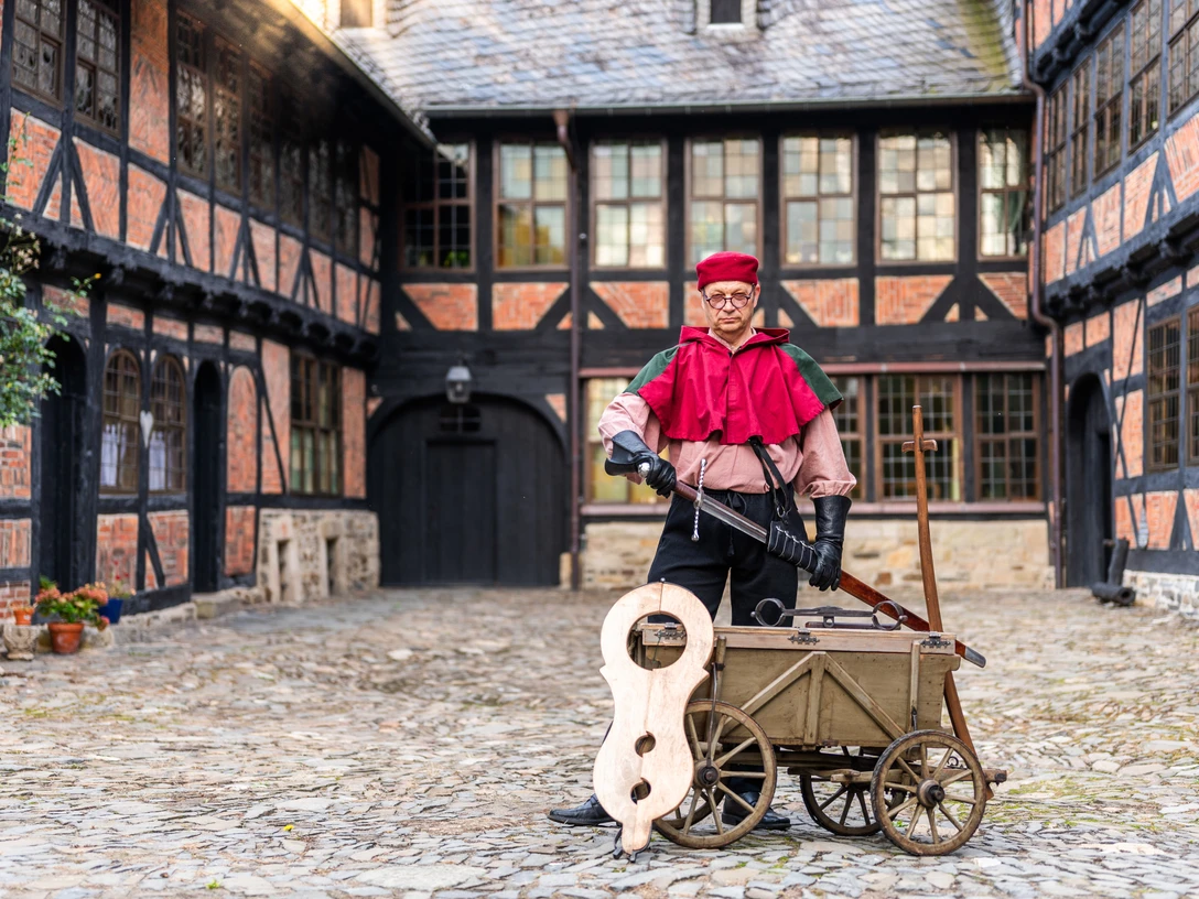 Henker Kruse - Rahmenprogramm der GOSLAR marketing GmbH Diese atmosphärische Kostümführung in Goslar macht eine Gänsehaut.