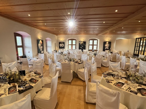 Feersaal Bond Special Night