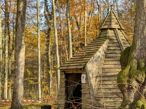 Köhlerhütte auf den VitalWegen im Herbst
