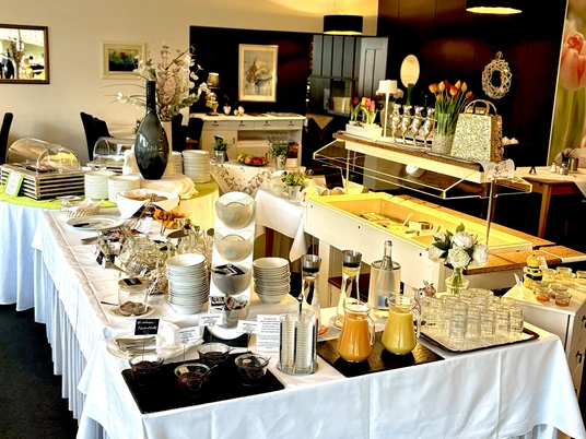 Frühstücksbuffet (c) Hotel Pflug