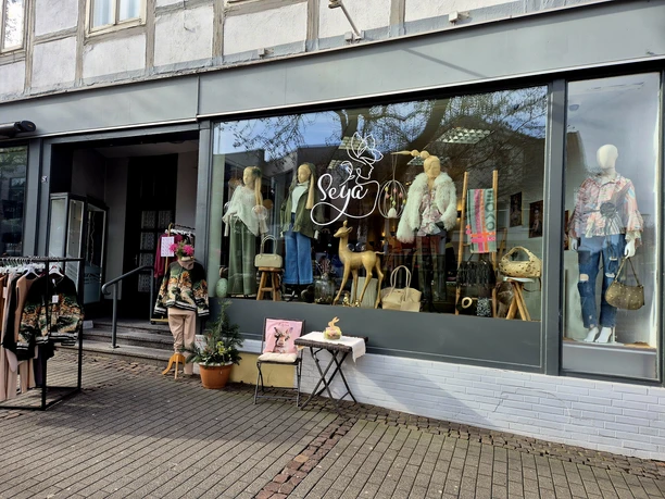 Seya-Fashion-Peine-Damenmode-Boutique-Accessoires (2).jpg