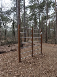 Kletterwand 1.jpg