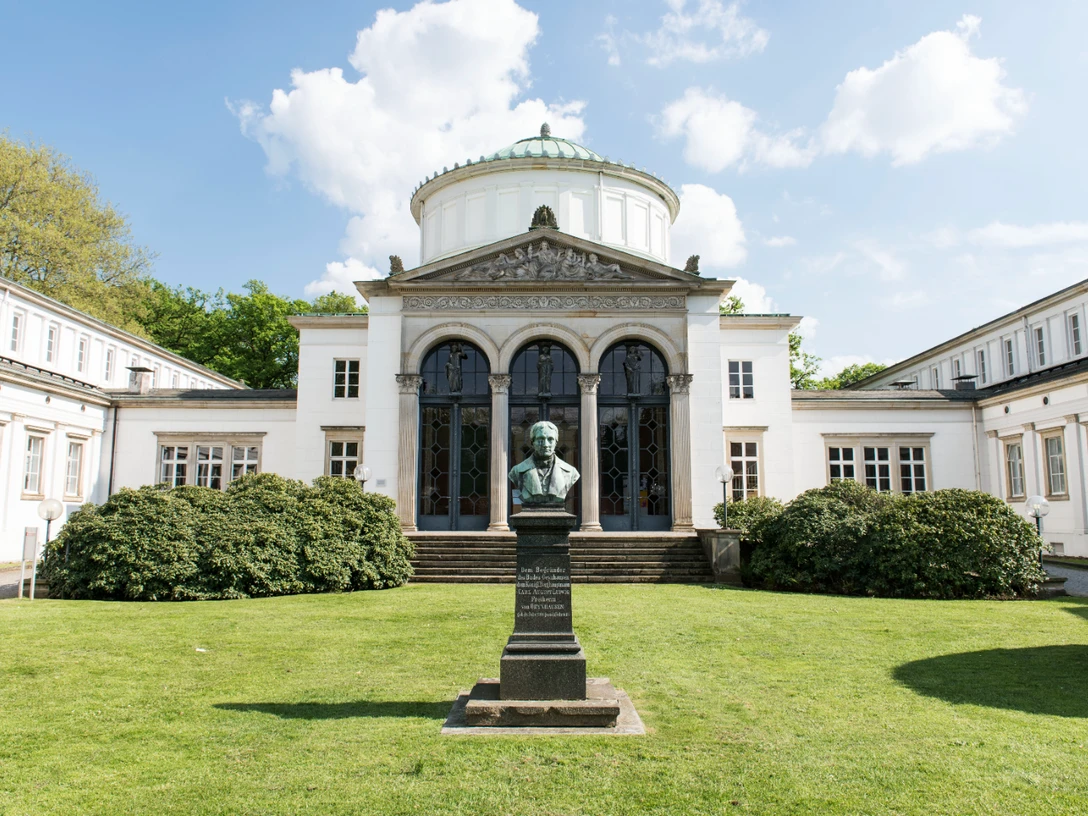 Das Badehaus I im Kurpark