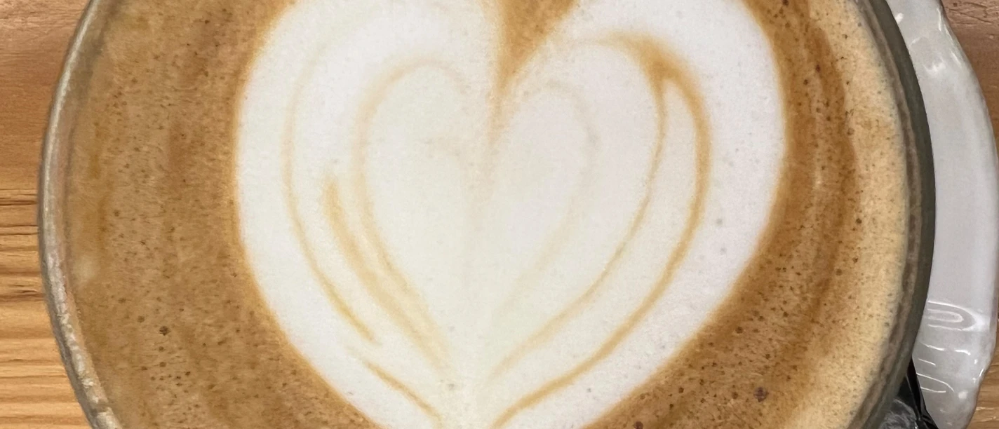 Kaffeetasse Kaffeetasse mit schaumiger Milchoberfläche