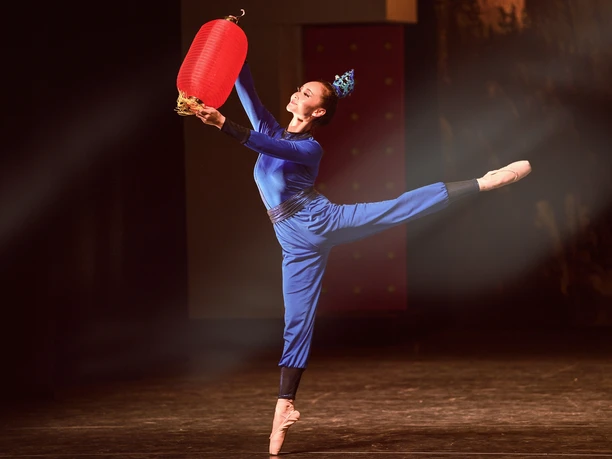 CNC 40 ballett.jpg
