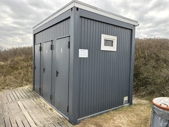 Strandtoilette Henning-Rinken Wai Rantum
