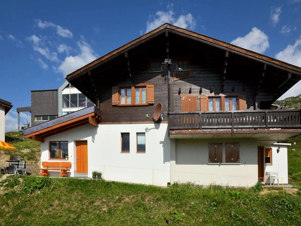 Aussenansicht Sommer 2