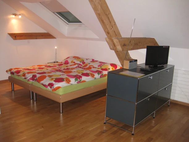 Schlafzimmer der Ferienwohnung Zytturm